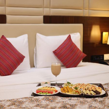 Hotel Samrat, New Delhi Exterior photo