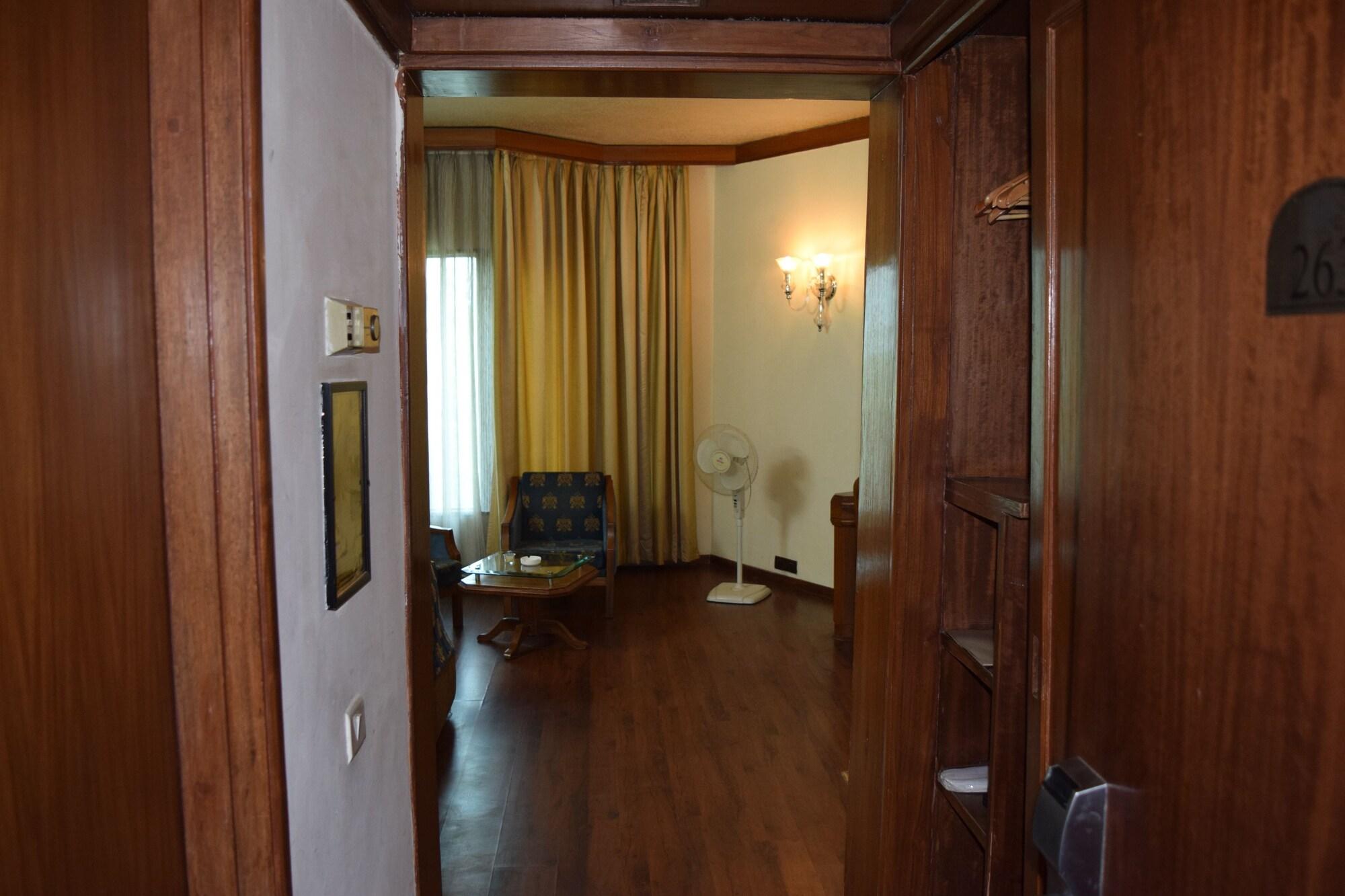Hotel Samrat, New Delhi Exterior photo