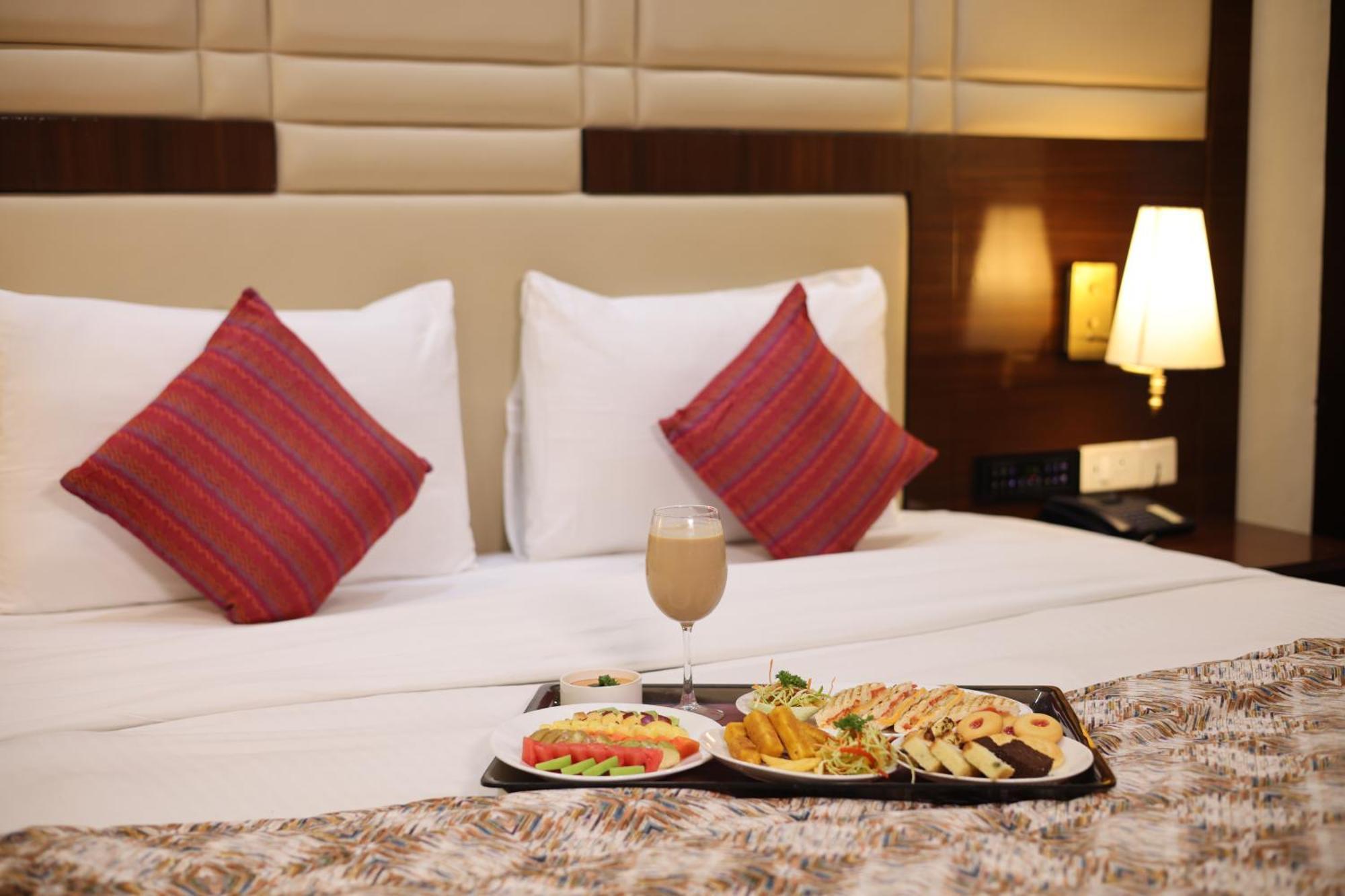 Hotel Samrat, New Delhi Exterior photo