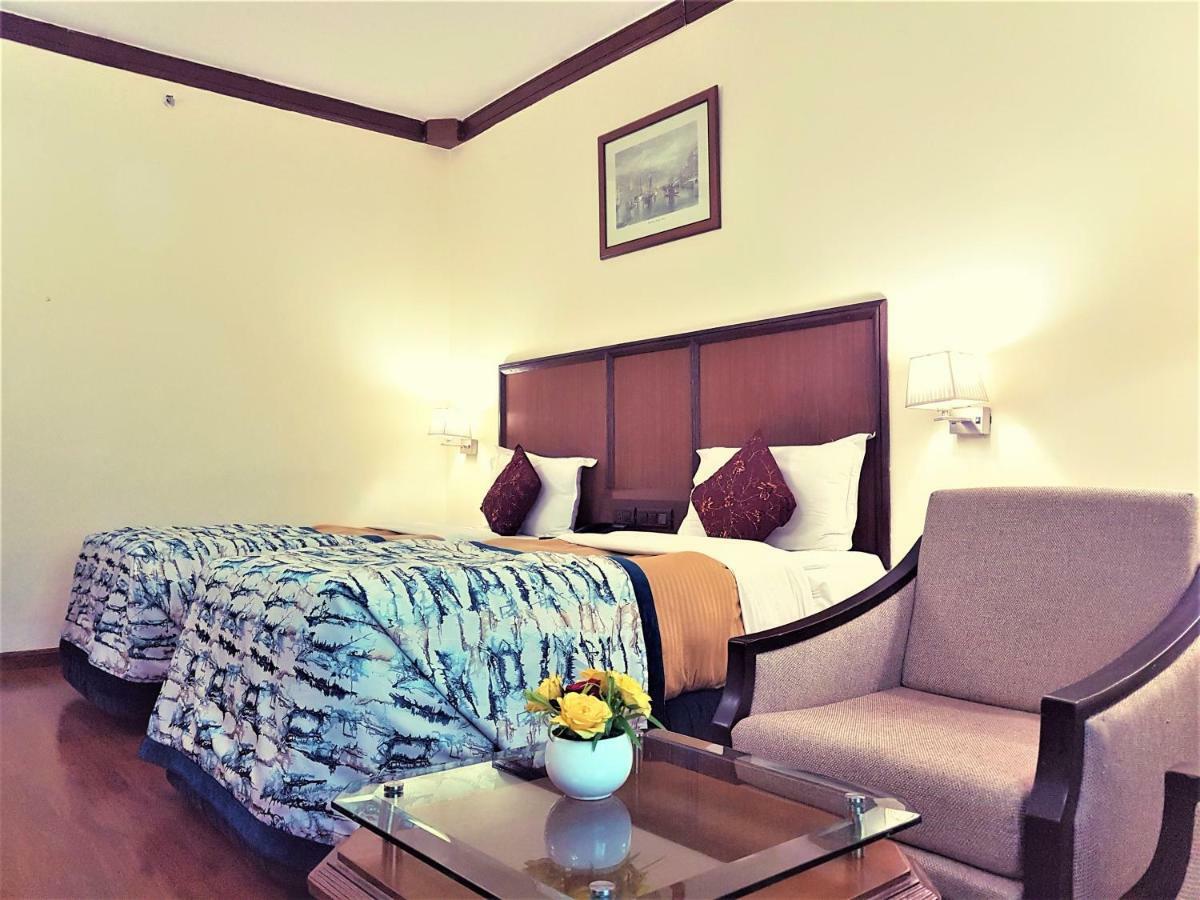 Hotel Samrat, New Delhi Exterior photo